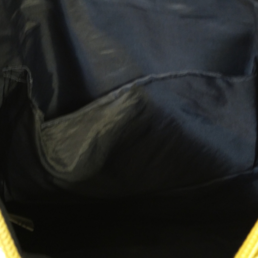 tommy hilfiger purse - Picture 5 of 6